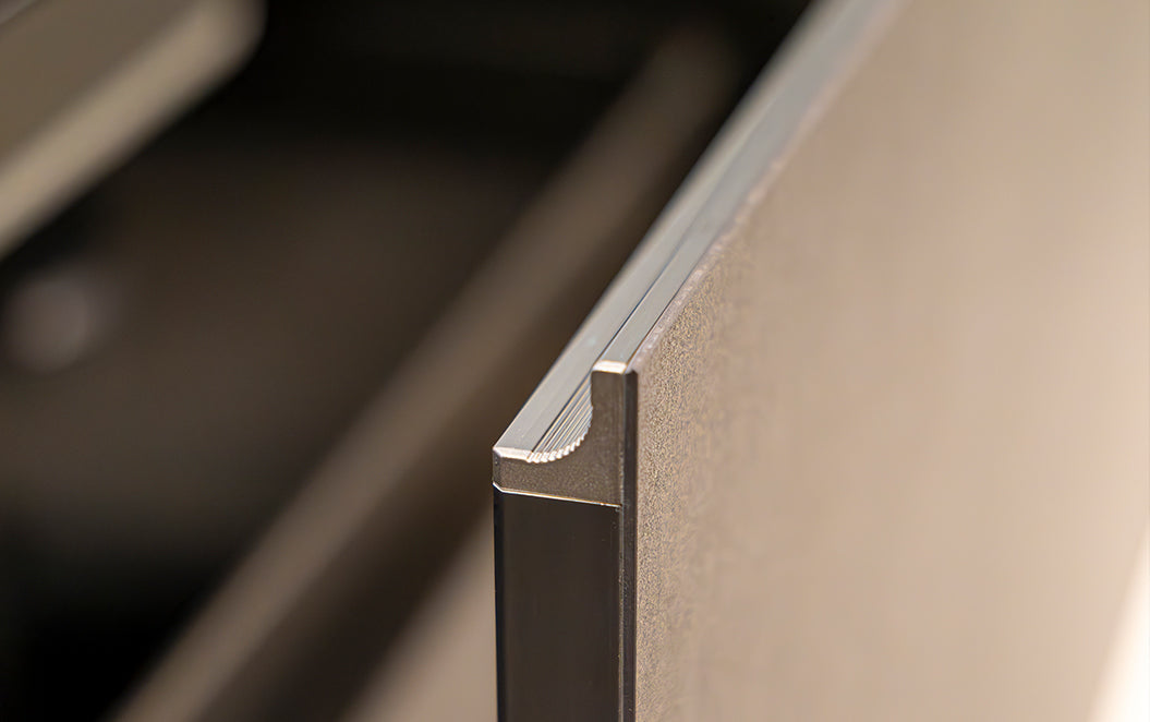 Tailored Matte Cabinetry for a Luxurious Italian Kitchen