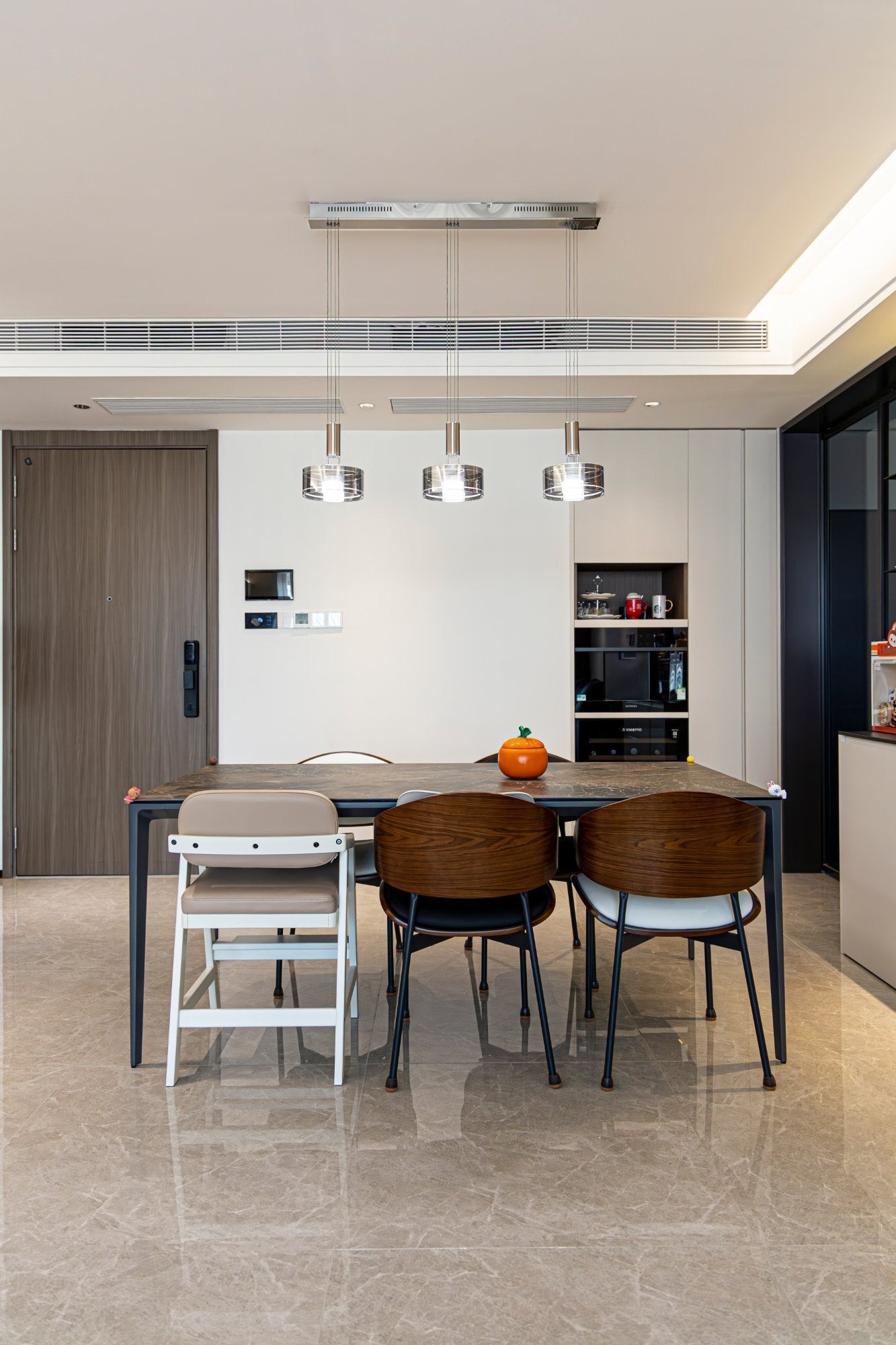 High-End vs. Ordinary Cabinetry Customization in Singapore