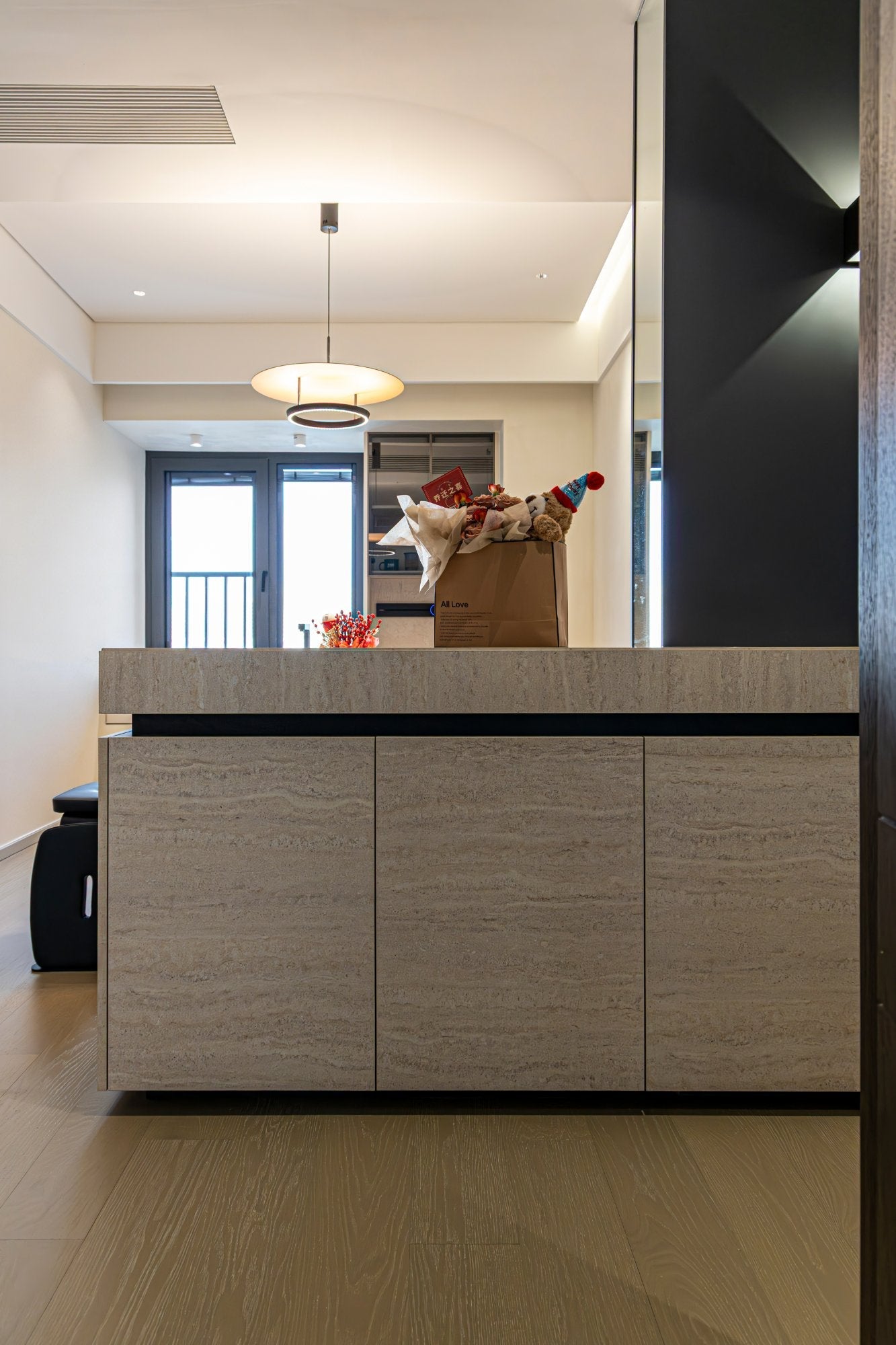 Custom Wood Design Singapore: Timeless Elegance & Luxury