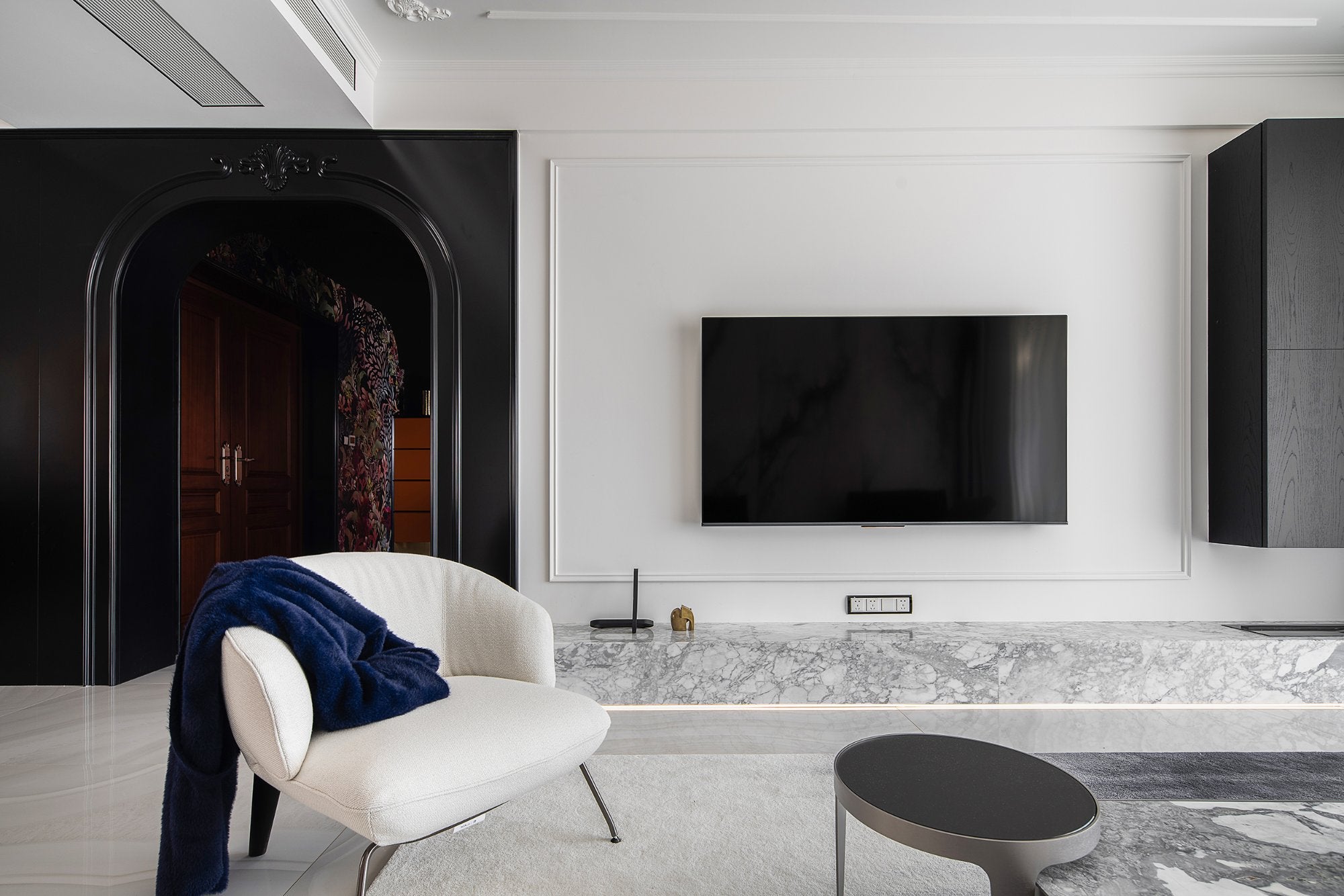 Elegant Entryway Shoe Cabinets for Modern Singapore Homes | MRETTY