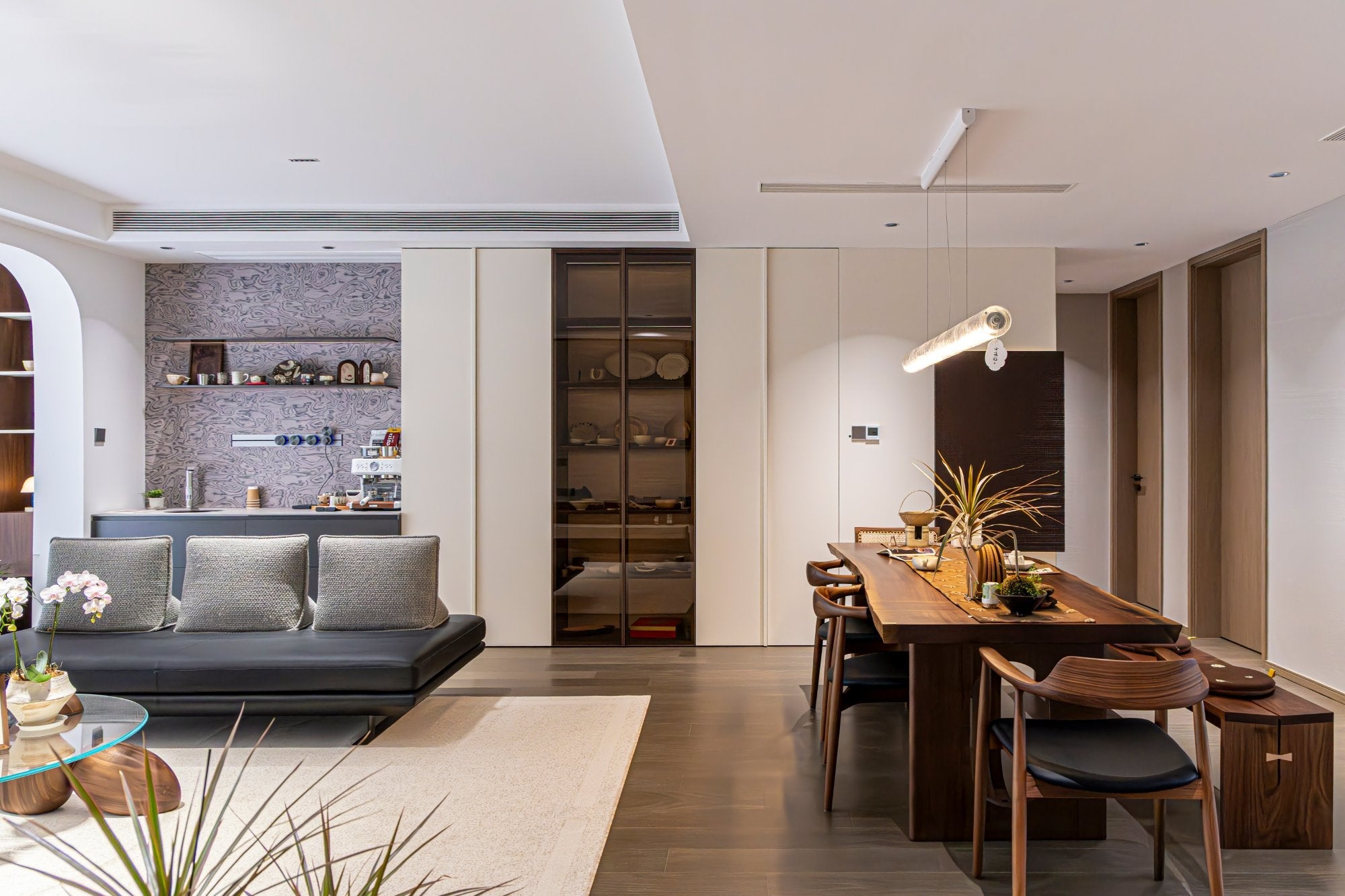 Master Your Space: Living Room Storage Solutions
