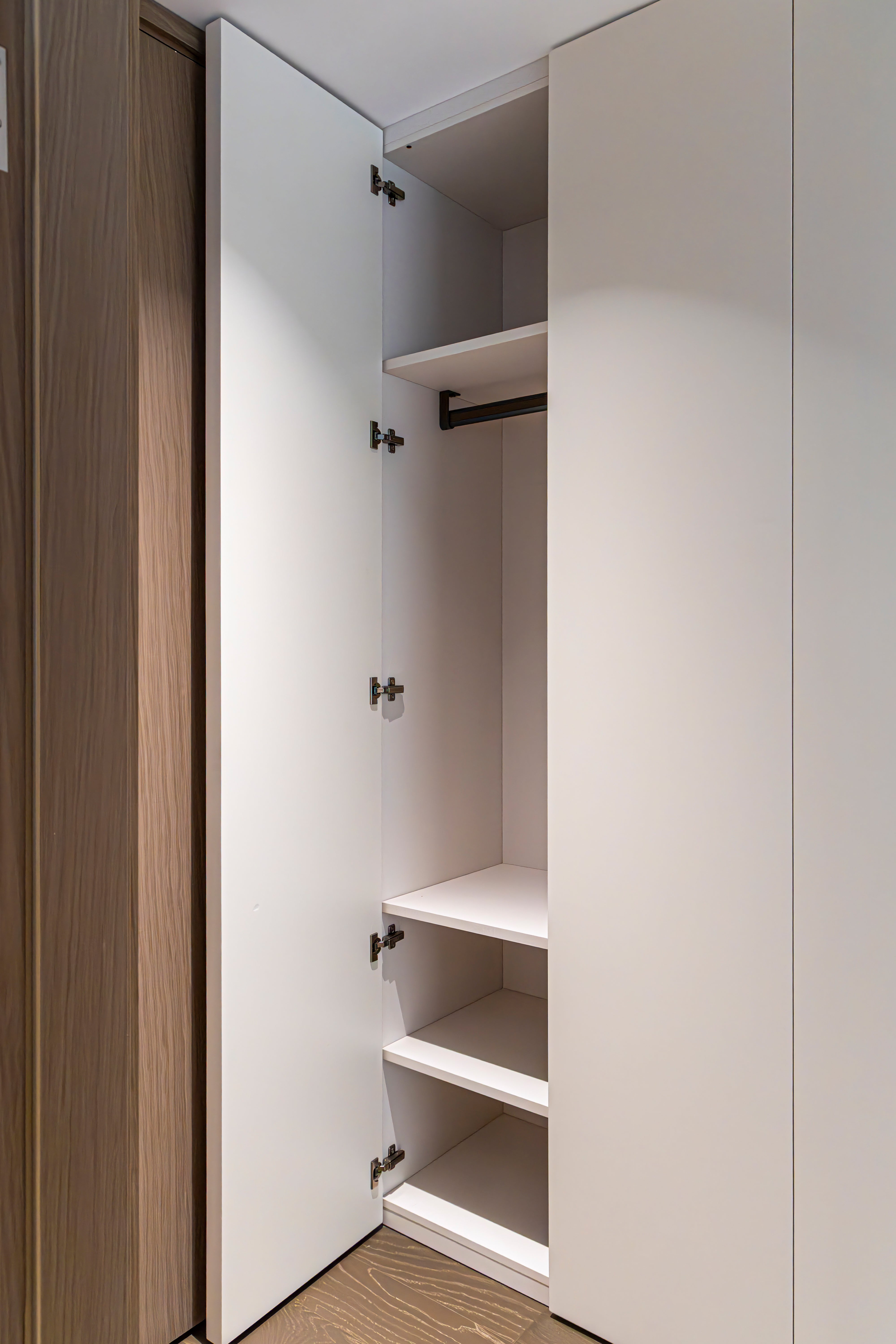 Elevate Your Home: The Ultimate Guide to Wardrobe Design Singapore